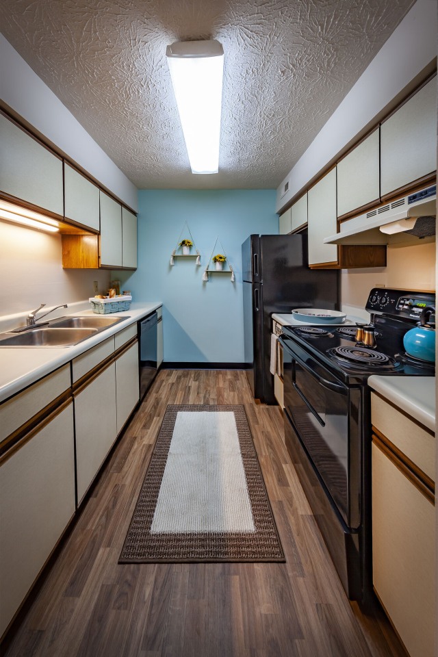 Greenfield Village Apartments Image 8