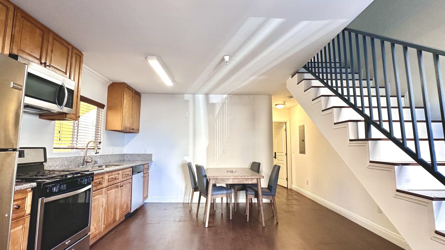 1360 W 24th Street Image 1