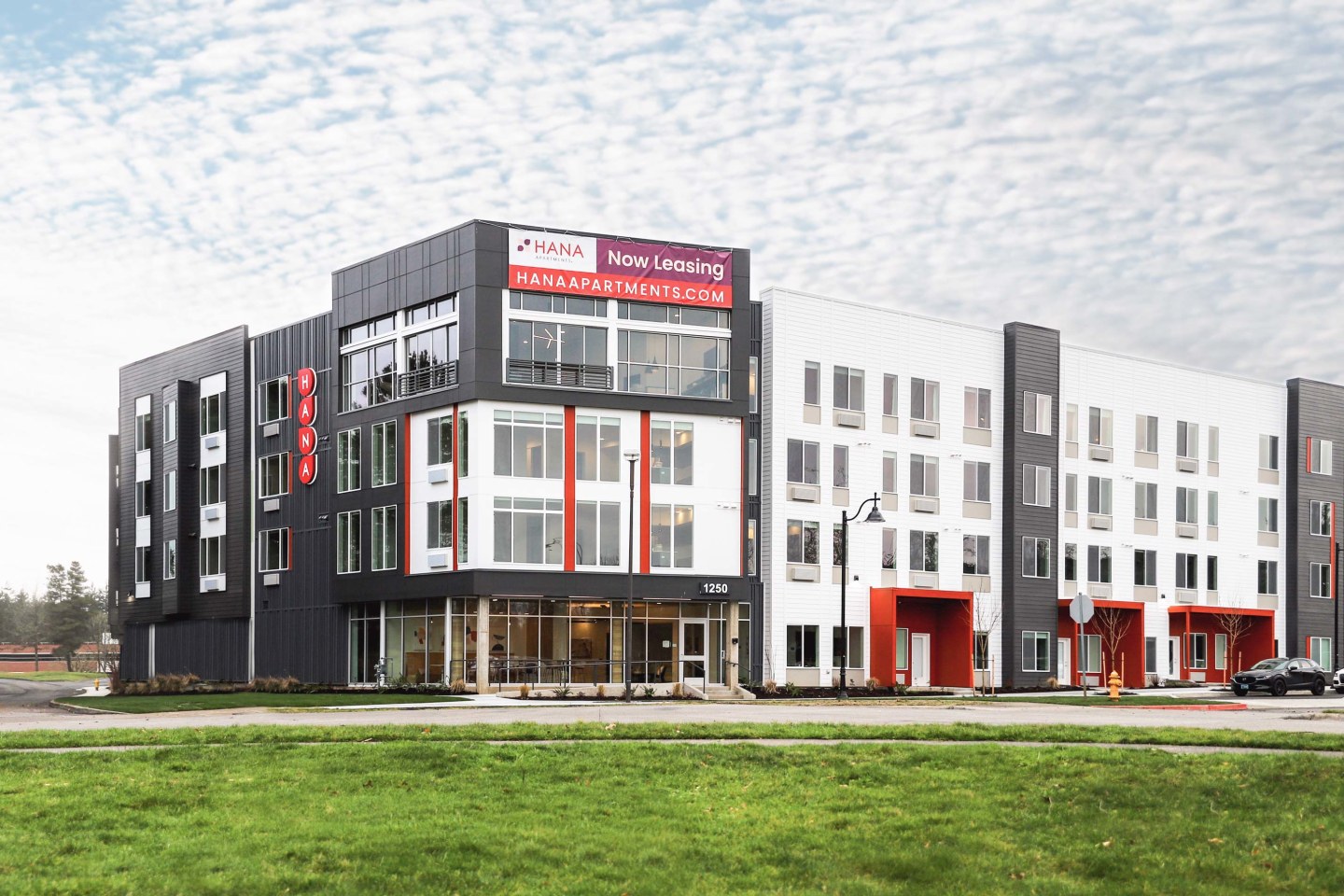 Hana Apartments Image 1