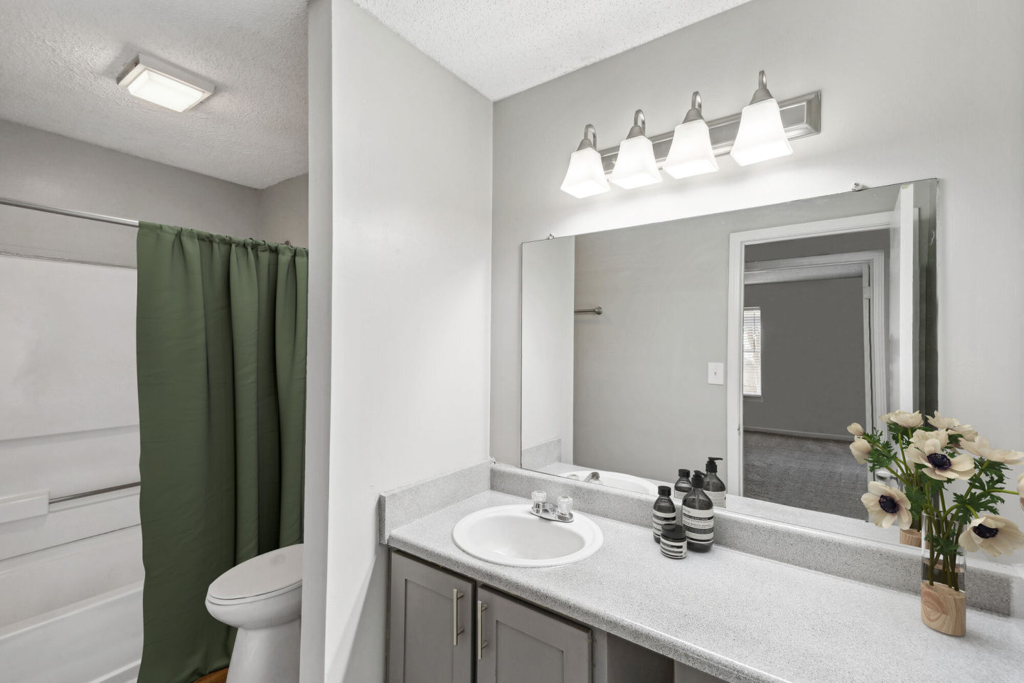 Hampton Point Image 9