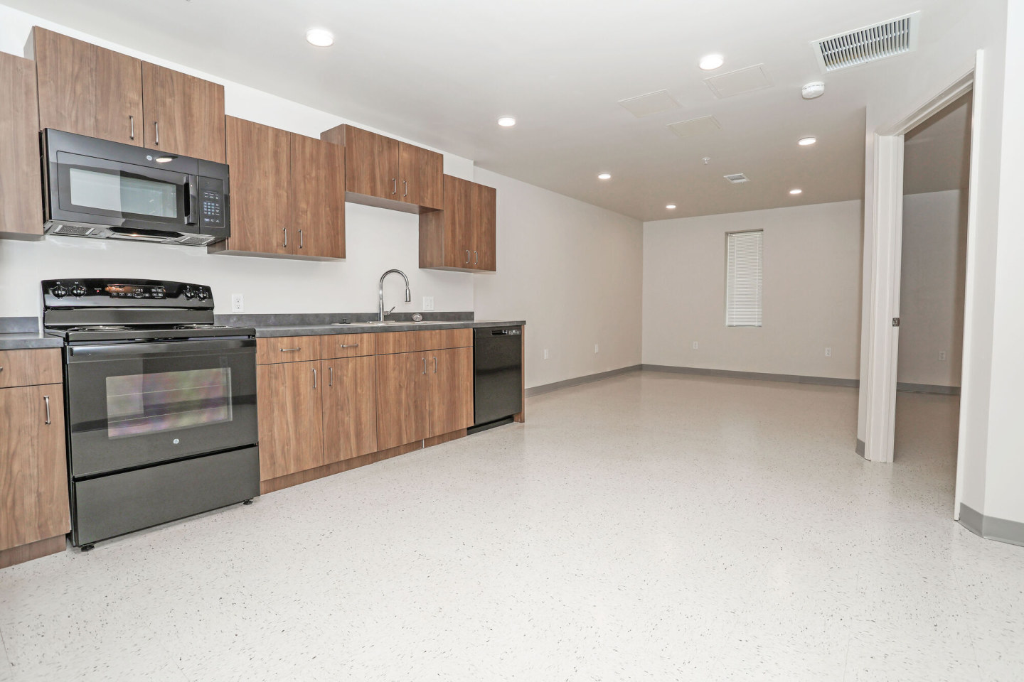 Landmark 301-Senior Living Image 44