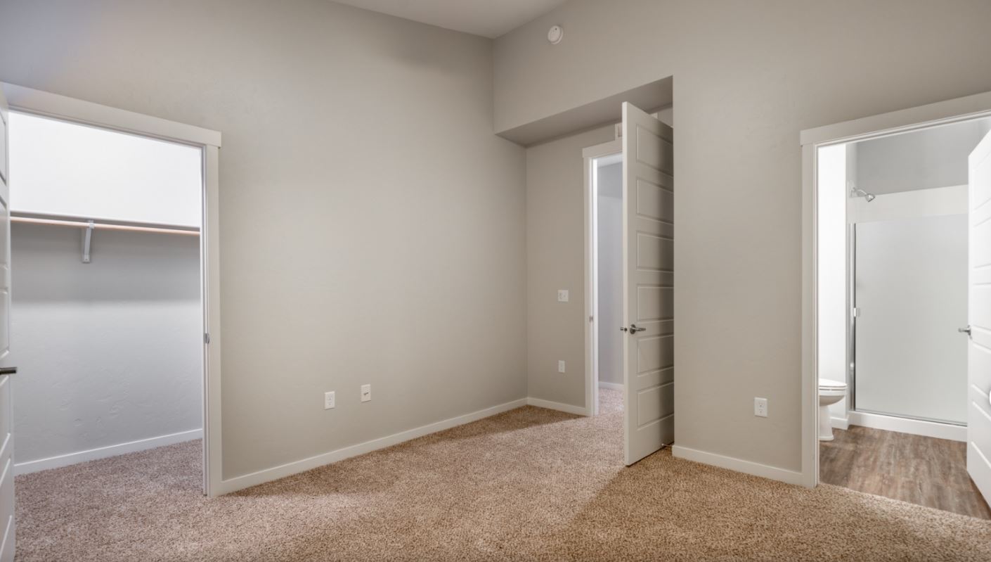 The Enclave Image 32