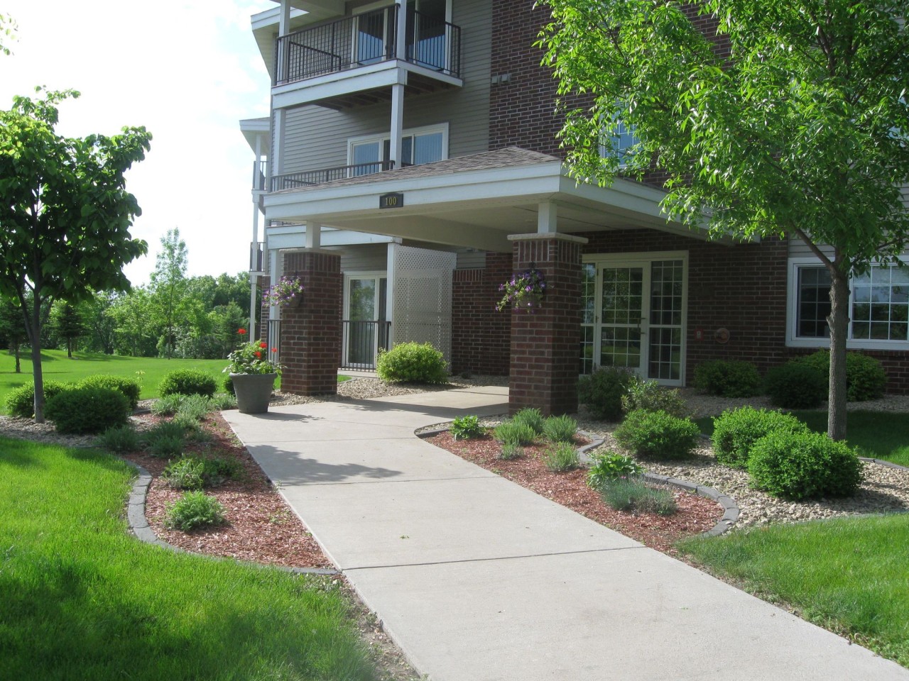 River Oak Heights Image 12