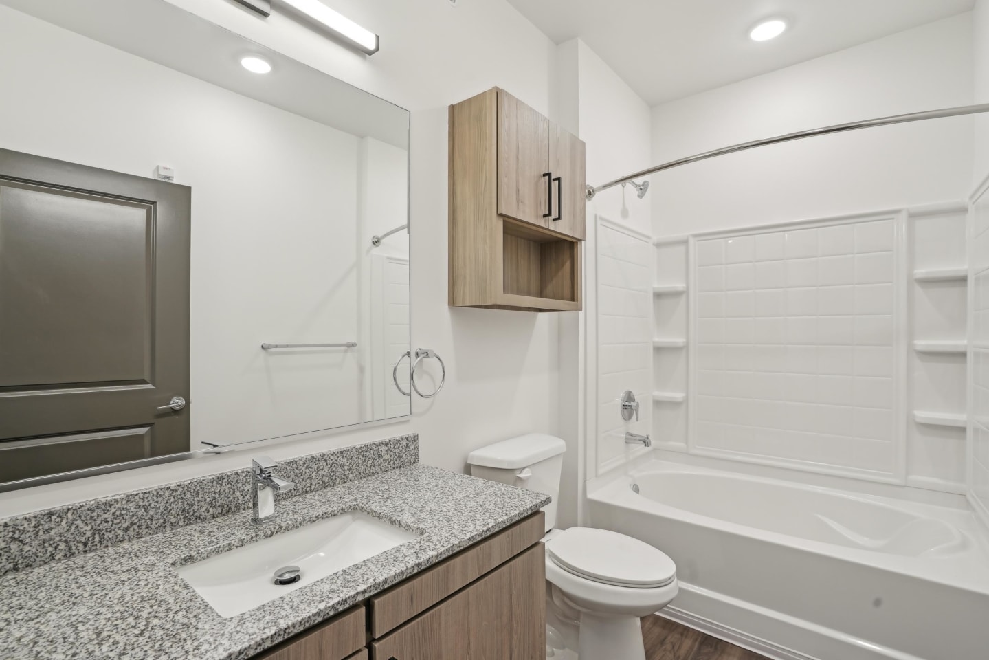 The Pullman Luxury Apartment Homes Image 34