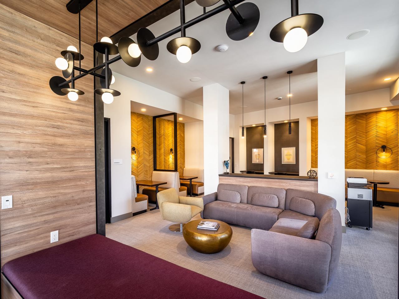 Center Square Lofts East Image 3