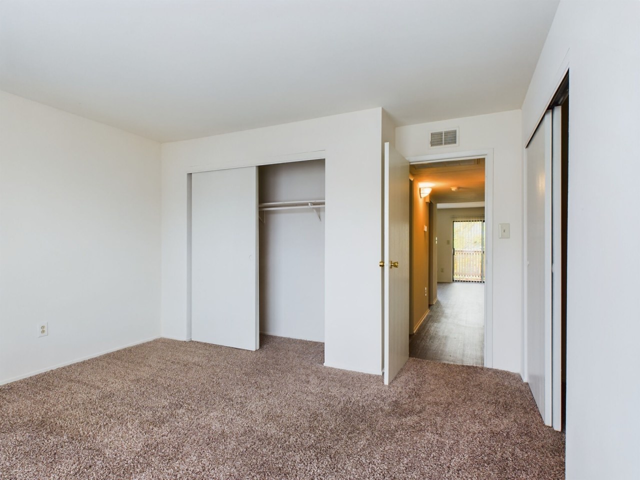 Stoney Brooke Apartments Image 44