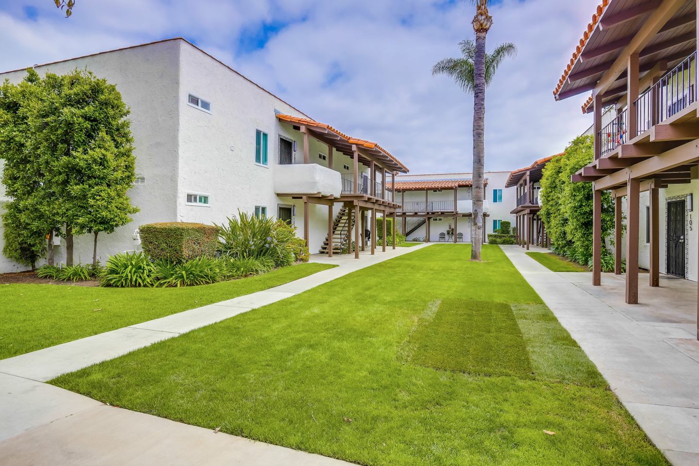 VIVA Apartment Homes Image 40