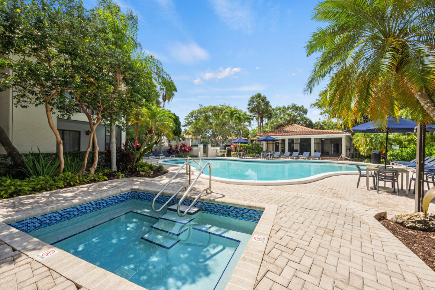 Mizner Court Image 40