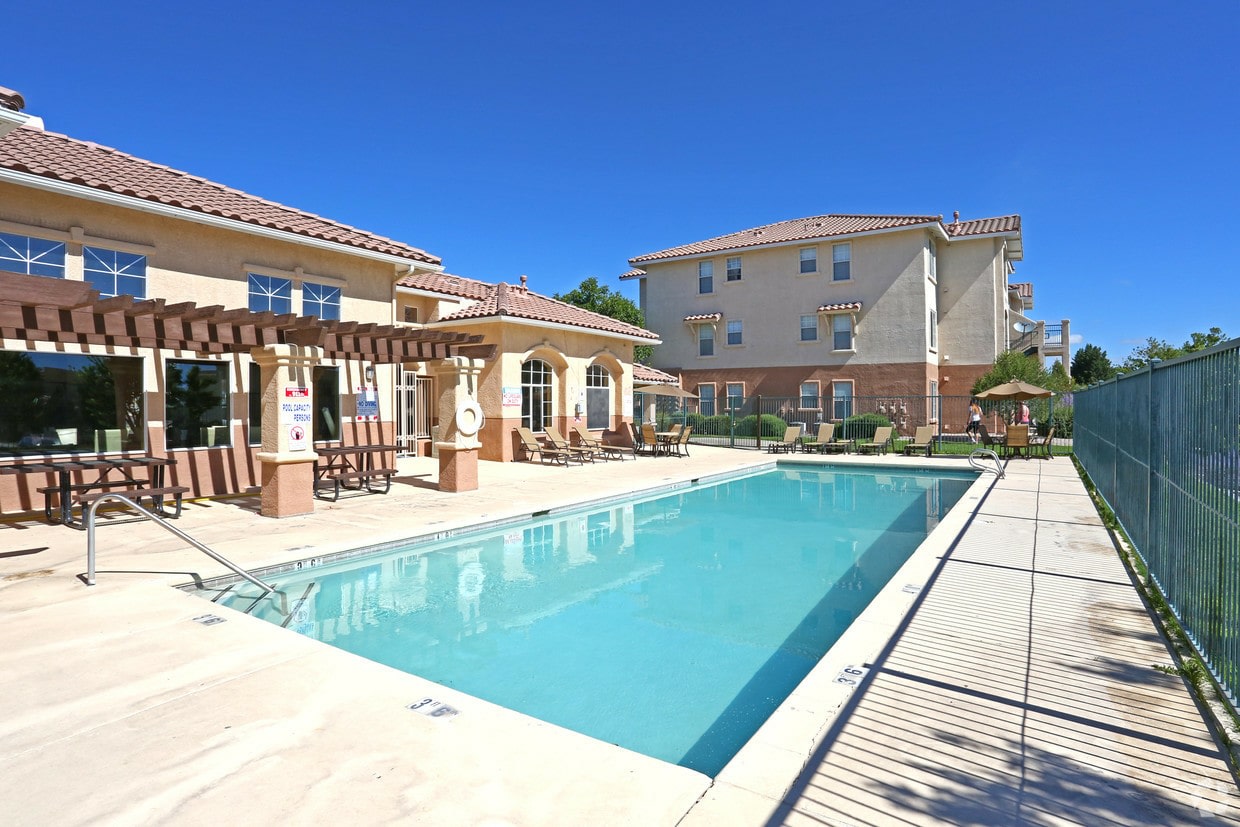 Canon De Arrowhead - Affordable Housing Image 5