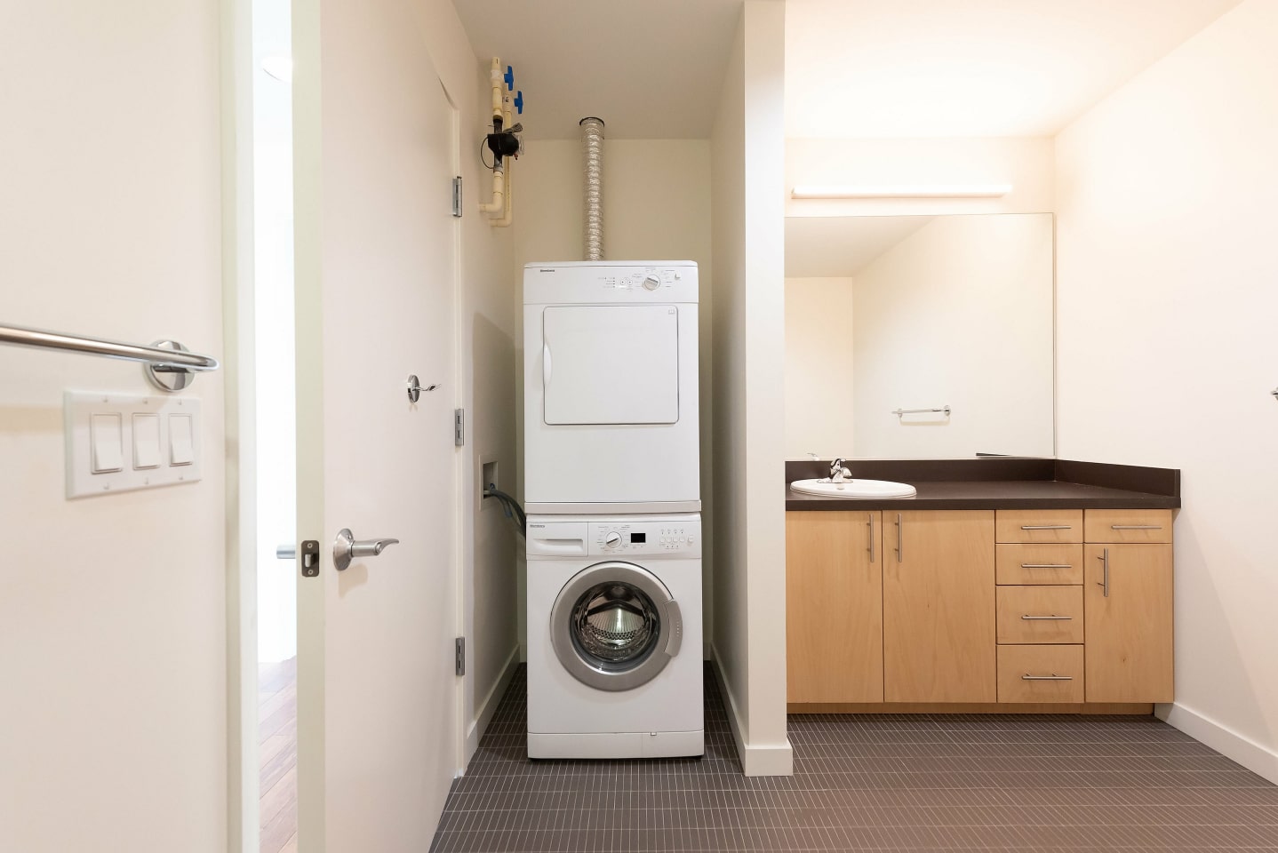 Belroy Apartments Image 10