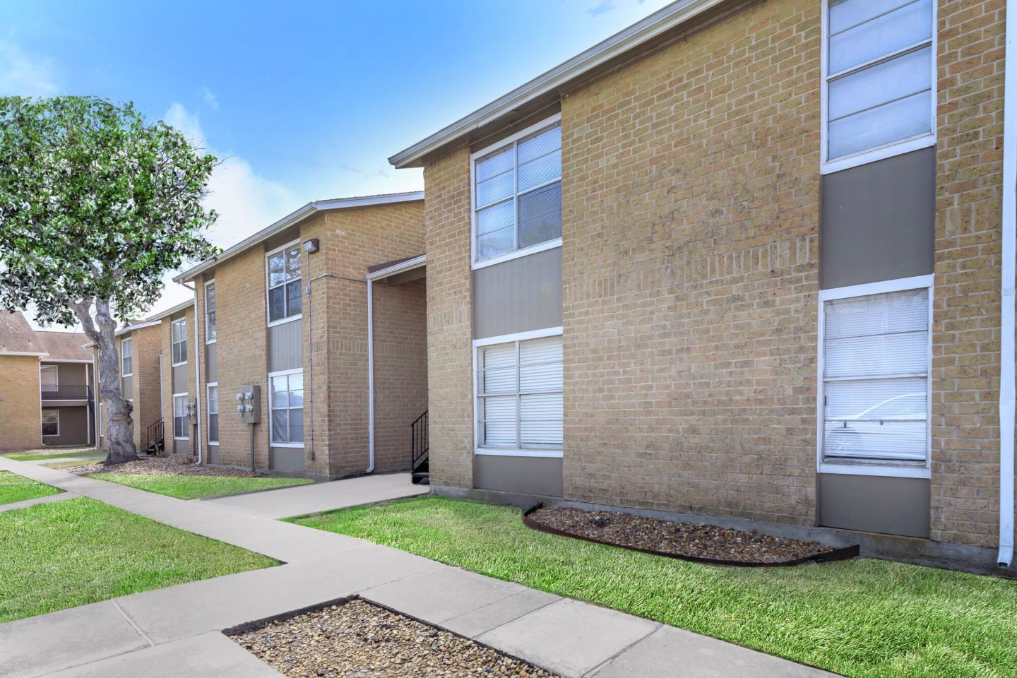 Shadow Bend Apartment Homes Image 20