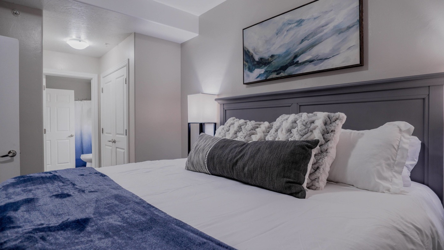 The Mercer Image 28