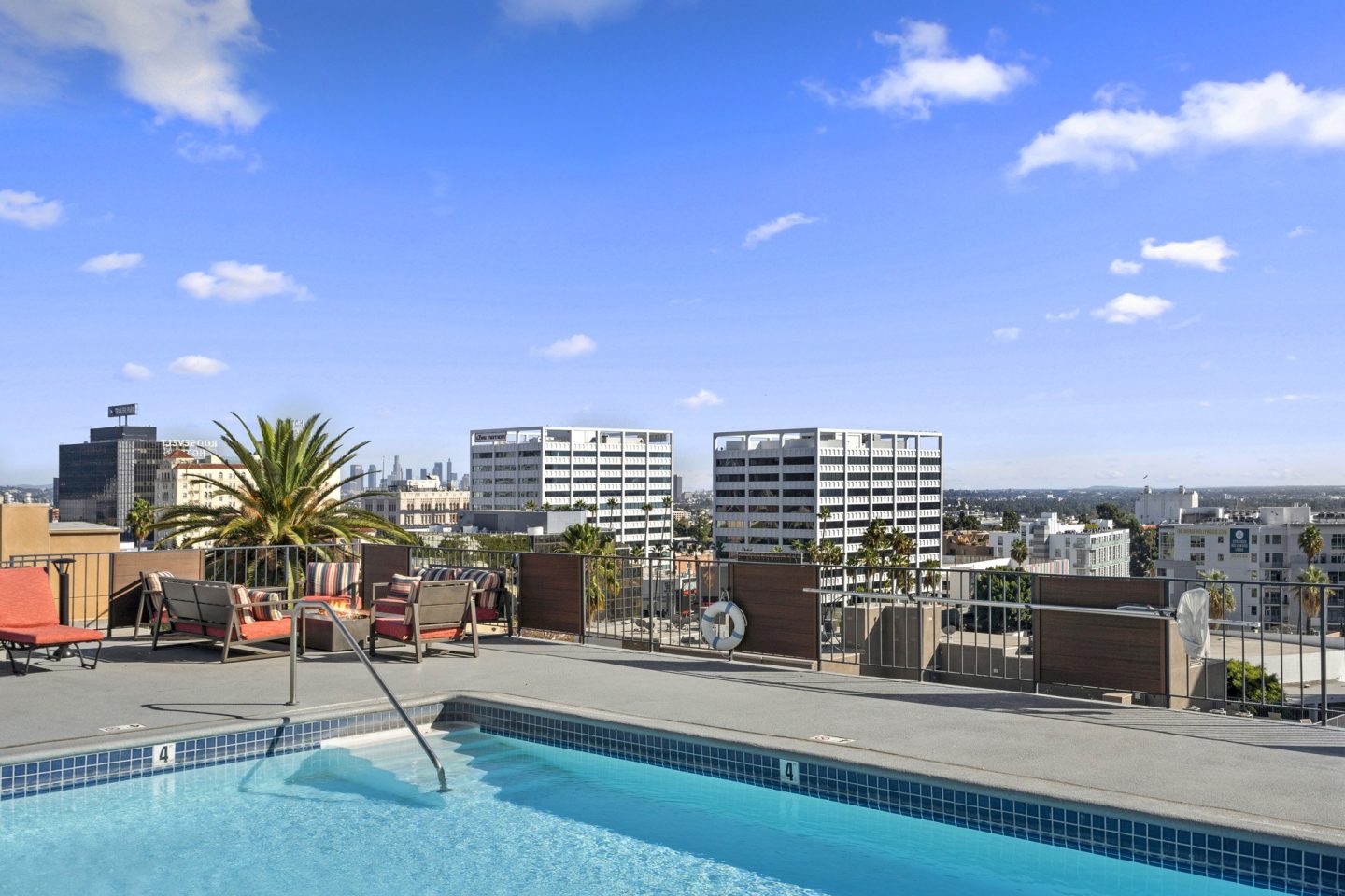 The Ruby Hollywood Image 9