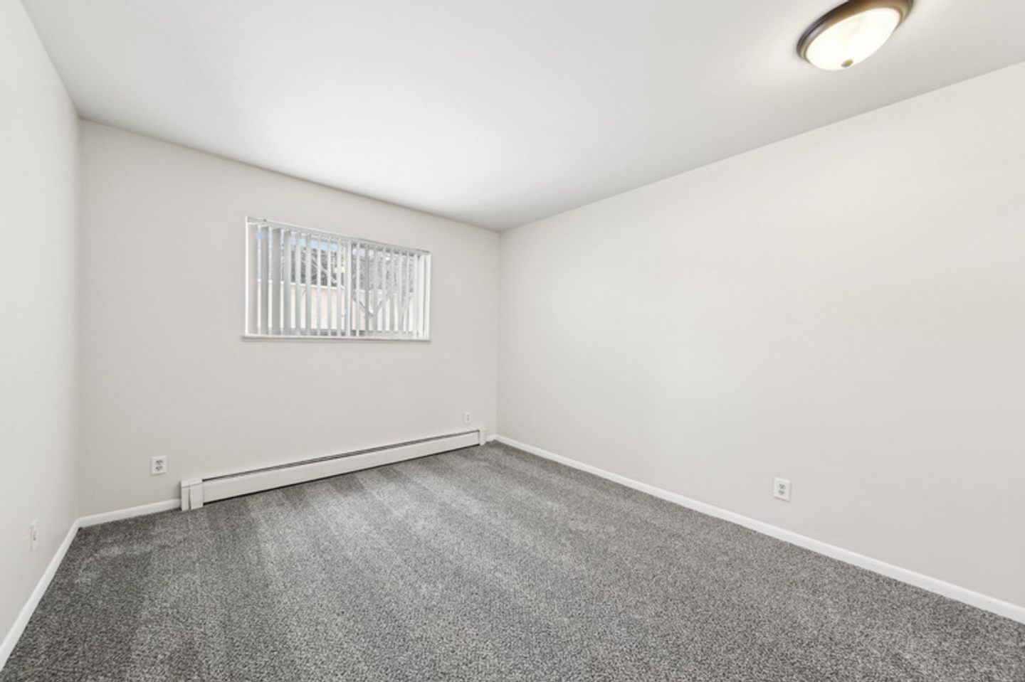 Williamsburg Apartments Image 18
