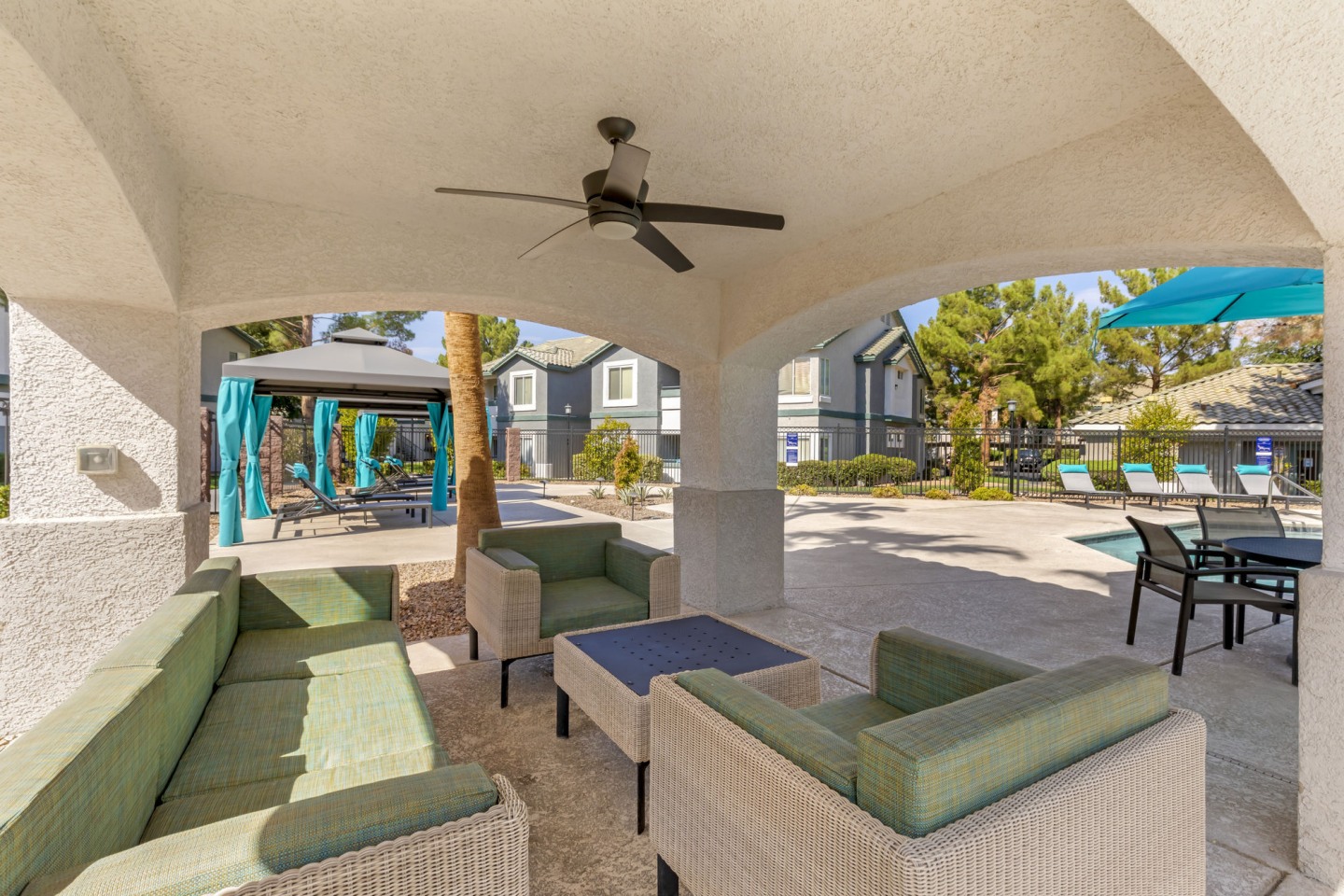 South Valley Ranch Apartments Image 33