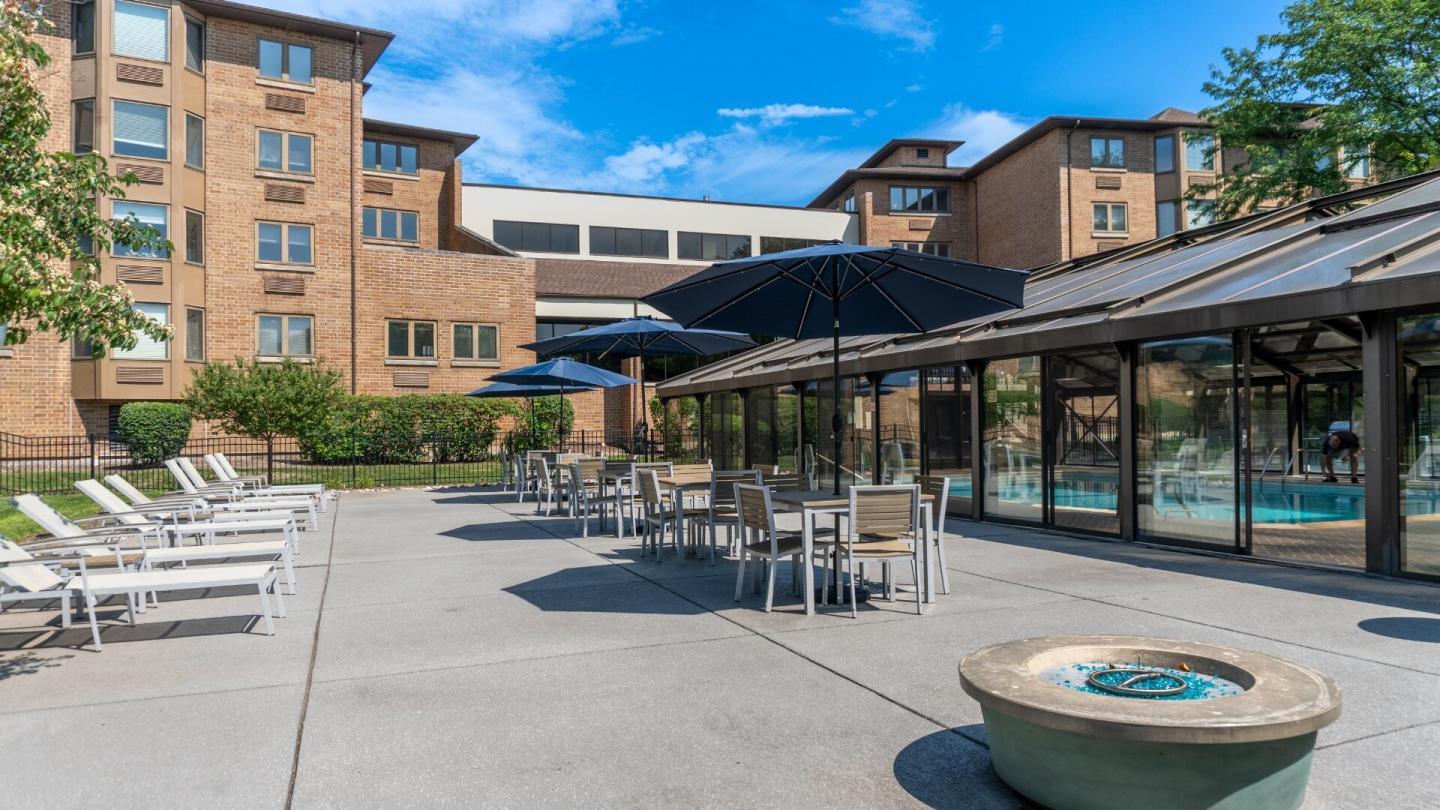 The Iroquois Club Apartments Image 3