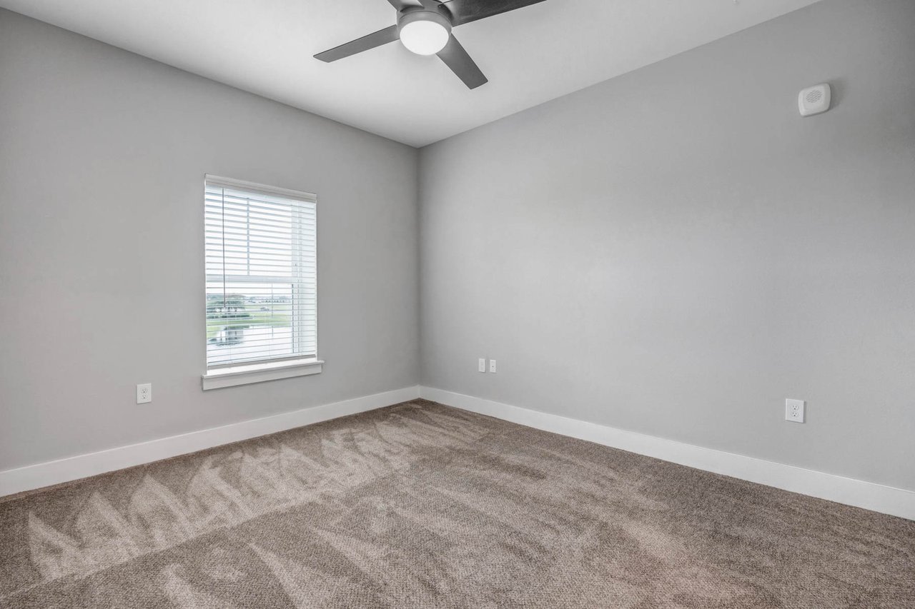 Trevesta Place Image 33
