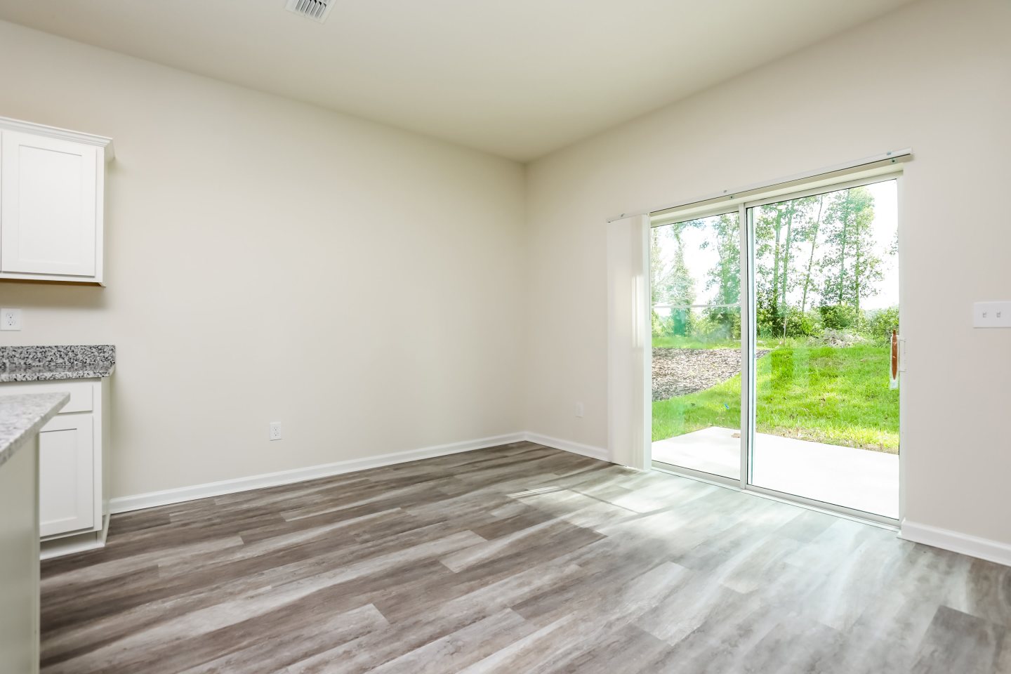Lincoln Oaks Image 14