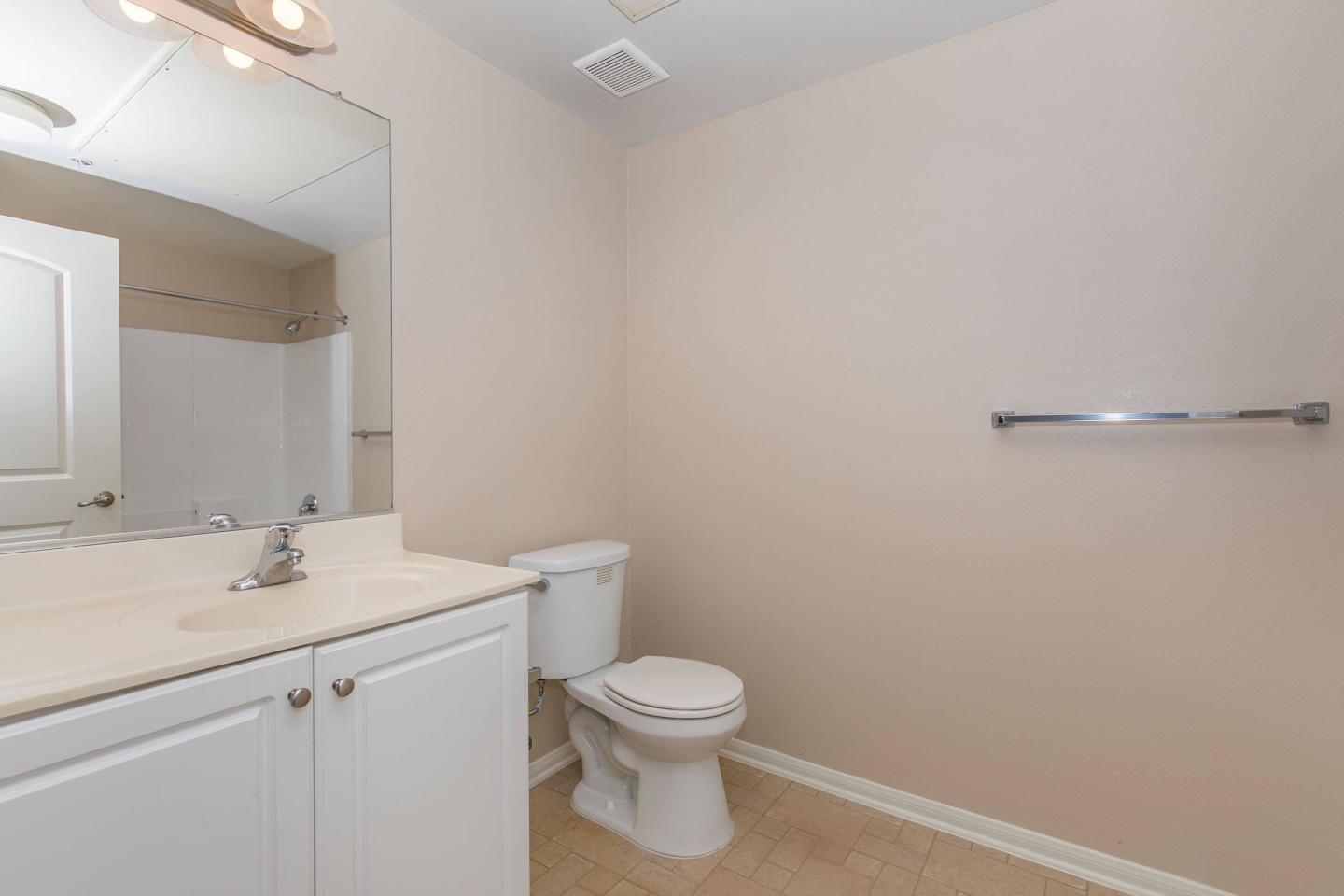 Meadow Square Apartment Homes - Affordable Housing Image 63