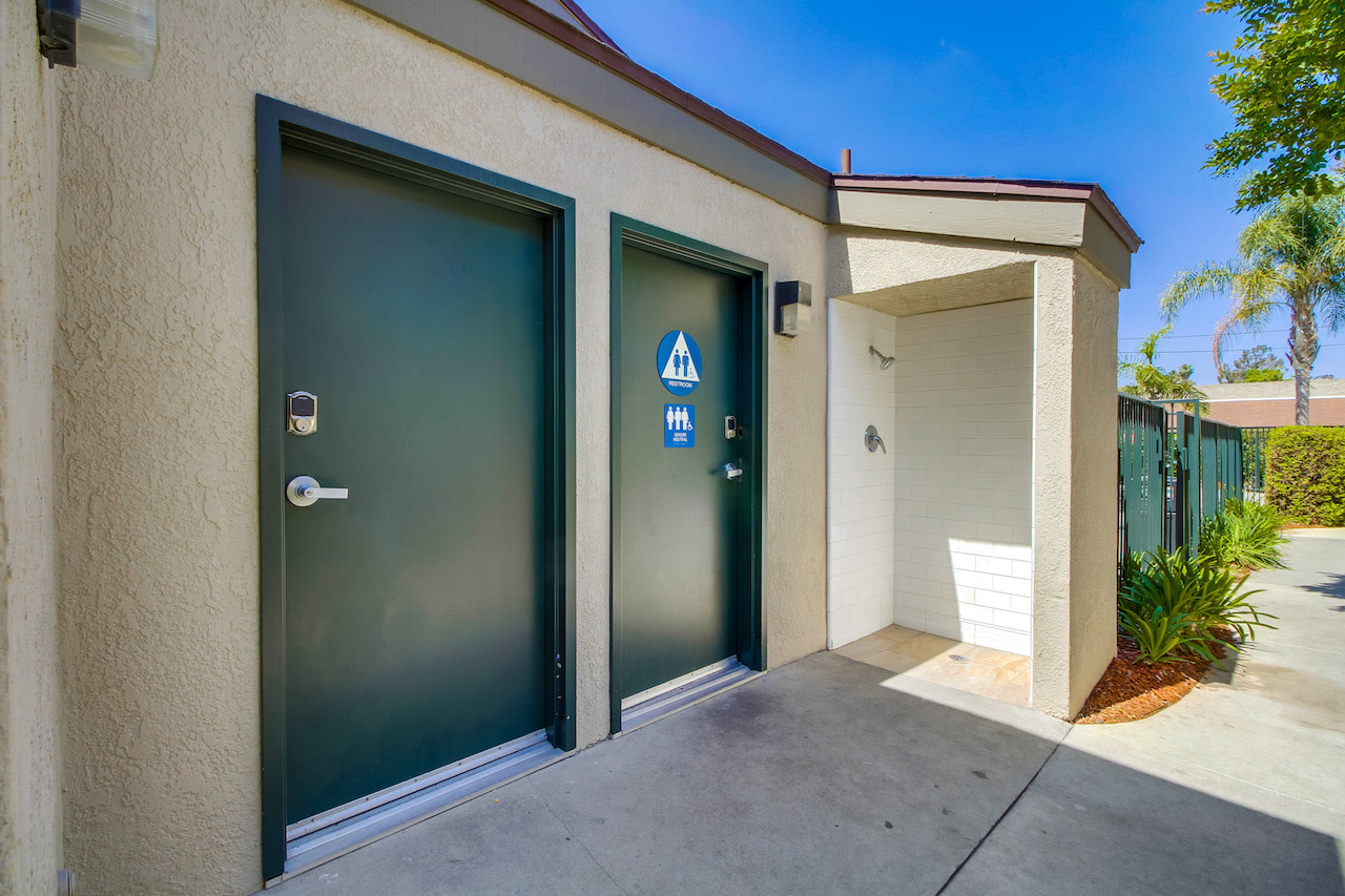 Harbor Cliff Apartments Image 27