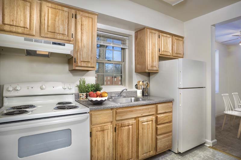 Kaywood Gardens Apartments Image 3