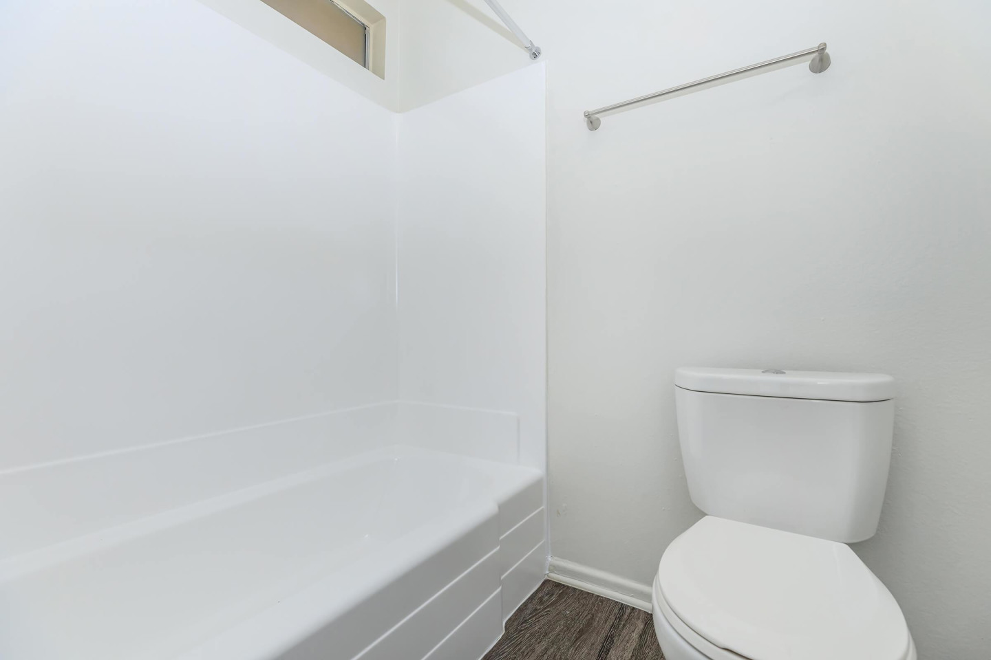 Barcelona, Palm Lane & Seville Apartment Homes Image 48