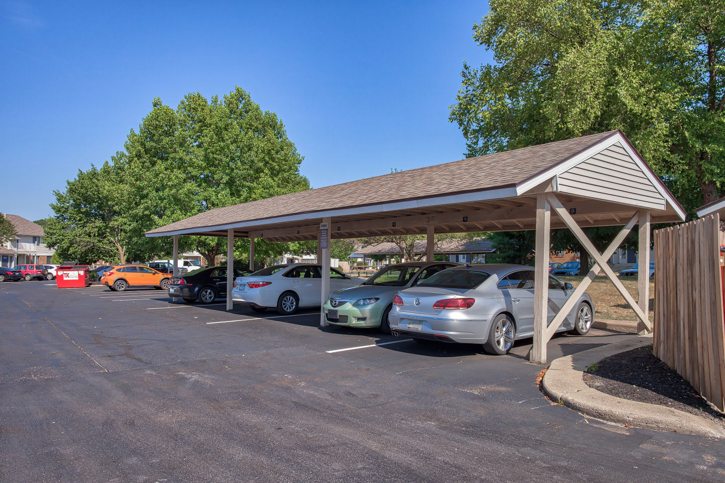 Franklin Park Apartments Image 4