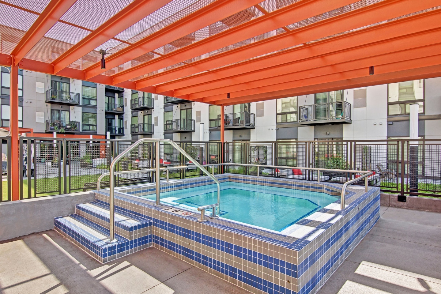 4800 Excelsior Image 16
