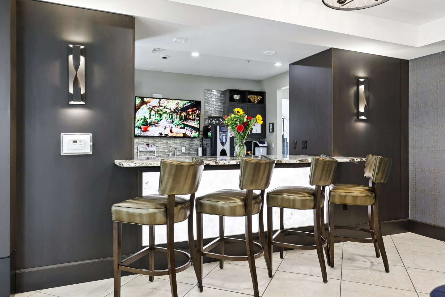 Alinea at Town and Country Image 34