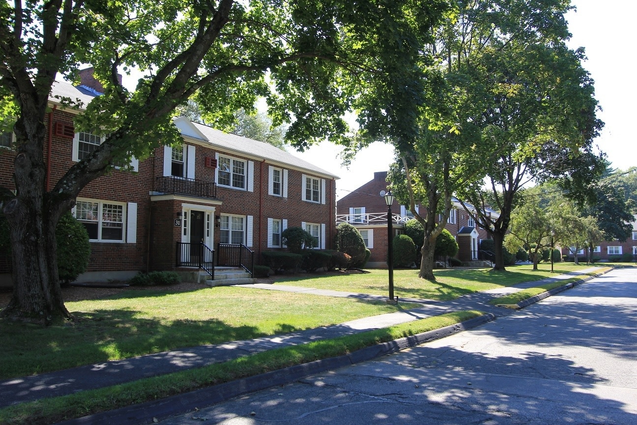 Captain Parker Arms Image 2