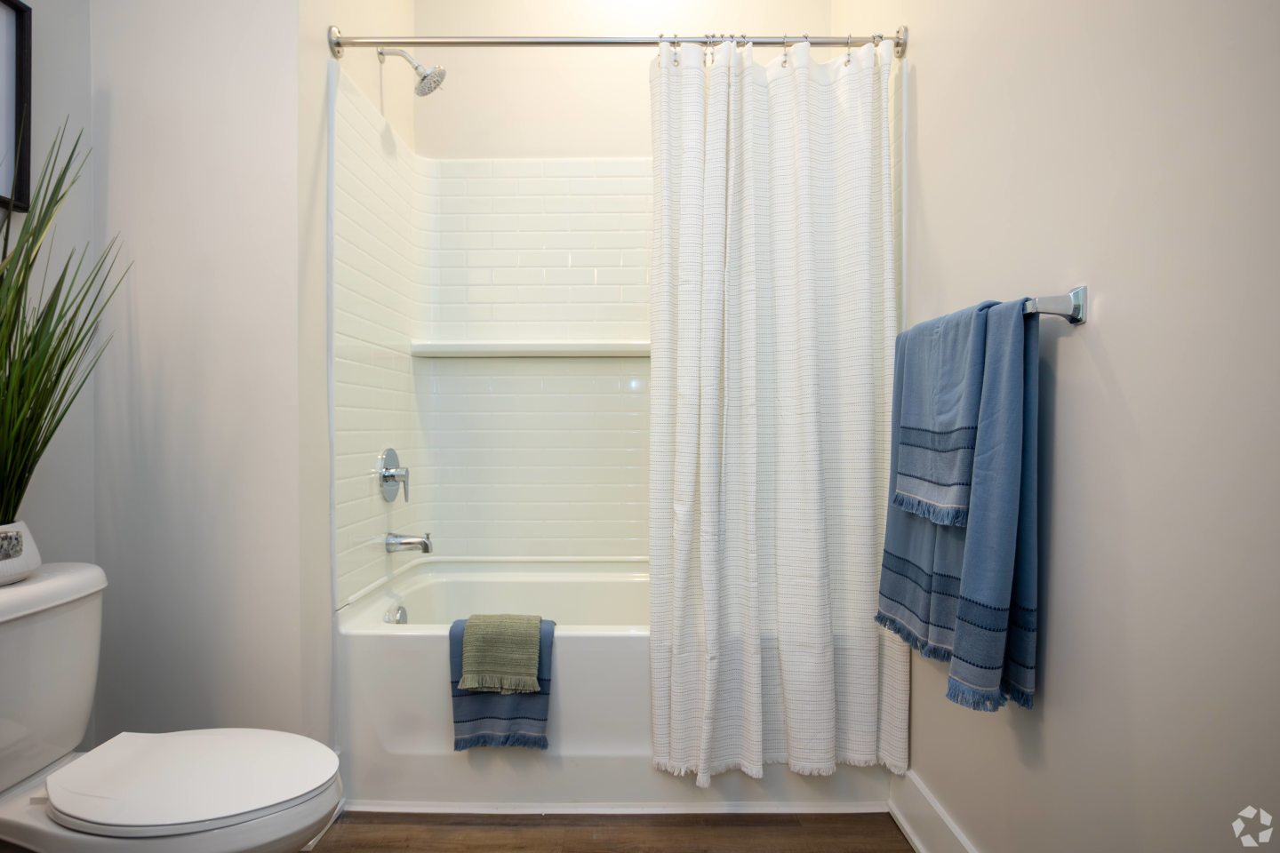 Novi Flats Image 108