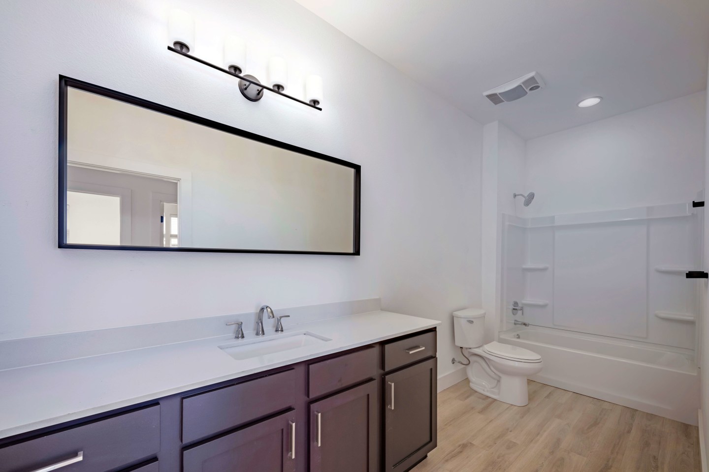 Parkside Row Image 13