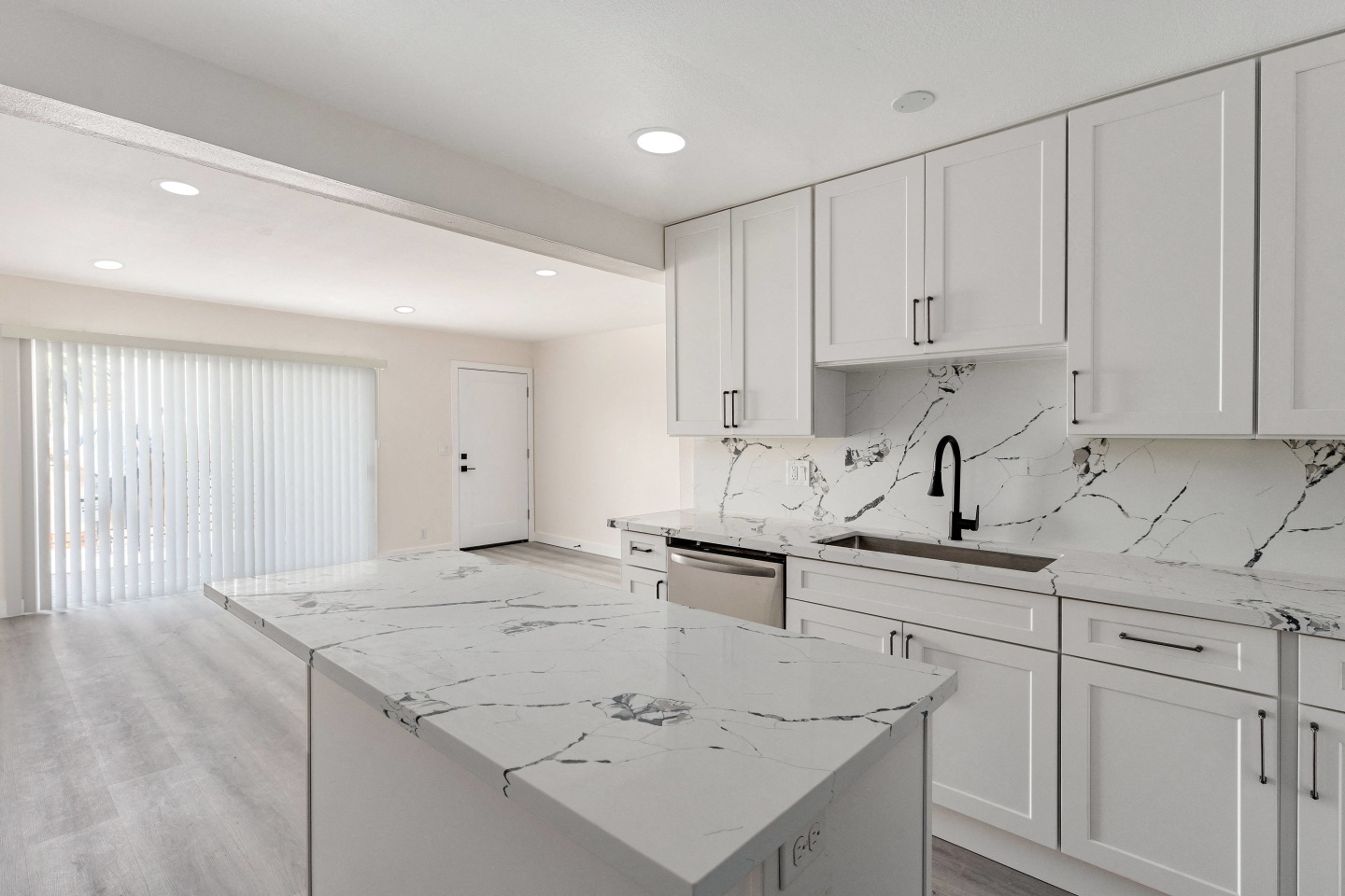 Seaview Terrace Apartments Image 3