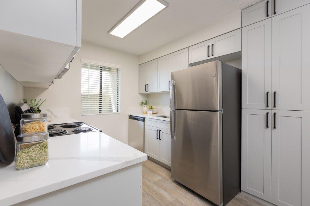 Reveal Apartments Image 11