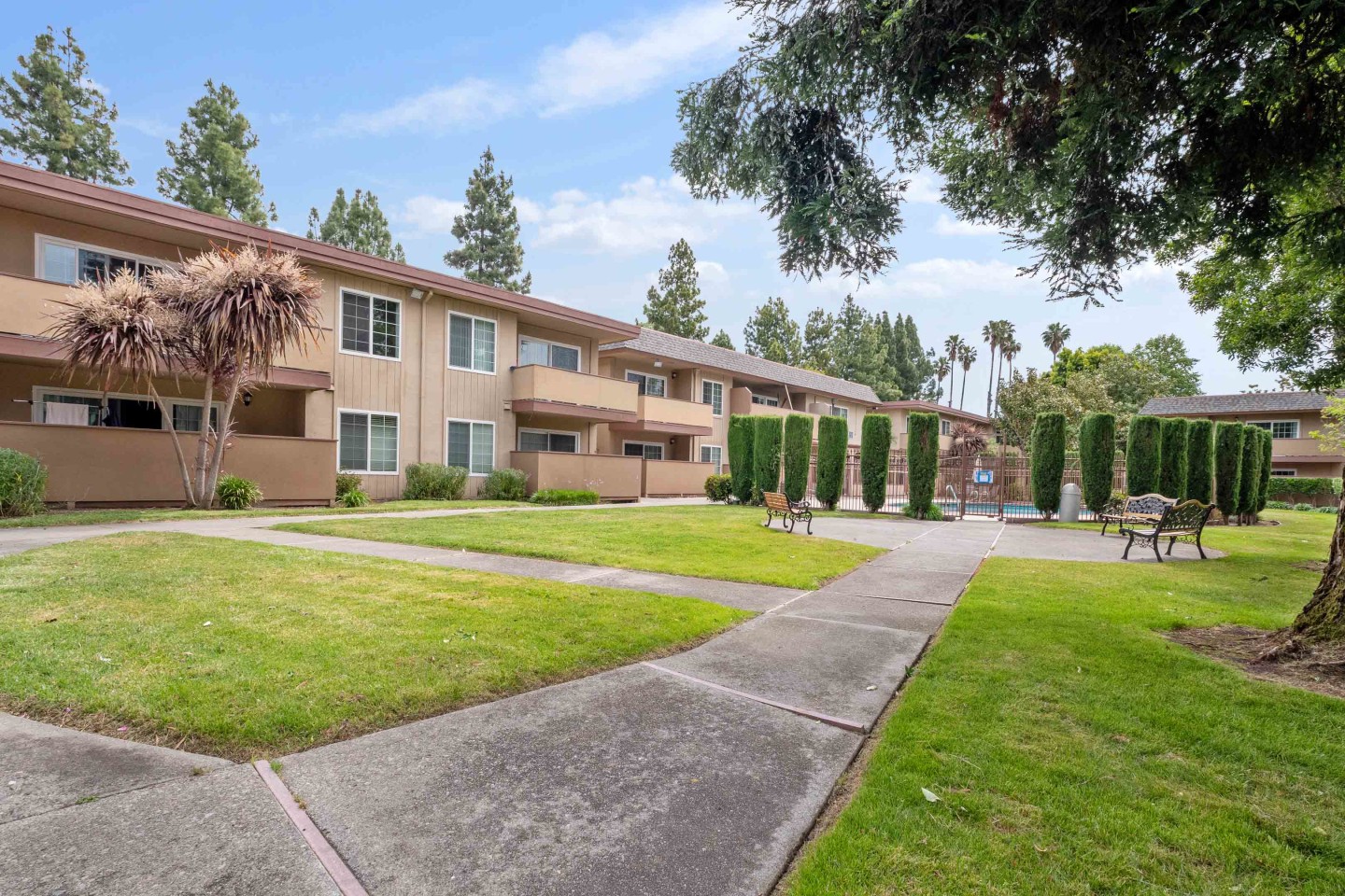 Fremont Manor Image 7