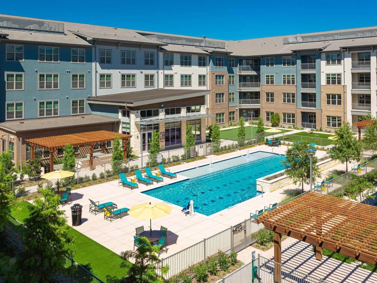 The Orchards at Market Plaza - Senior Housing Image 2