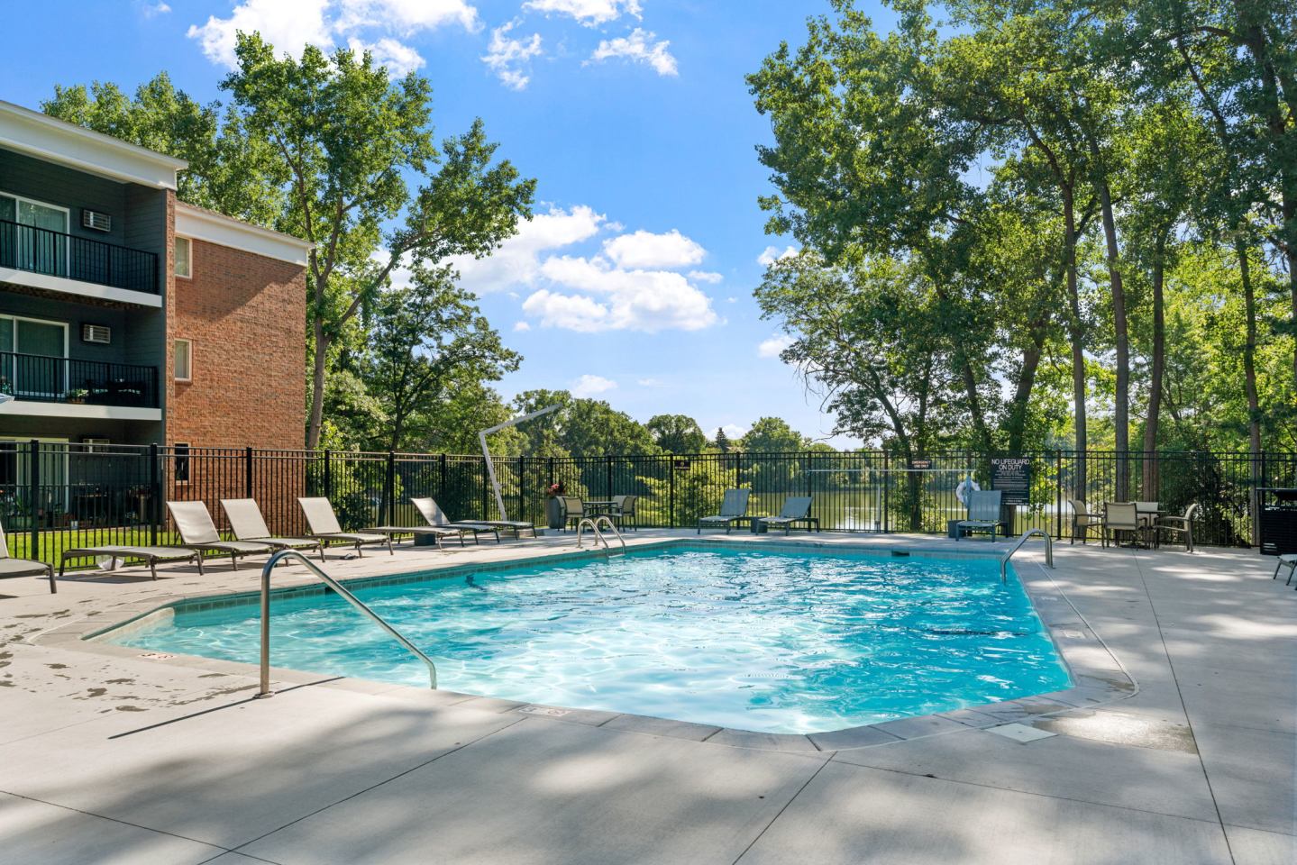 Cedars Lakeside Image 26