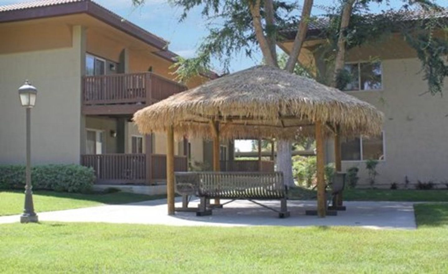 Stonemark Condominiums Image 18