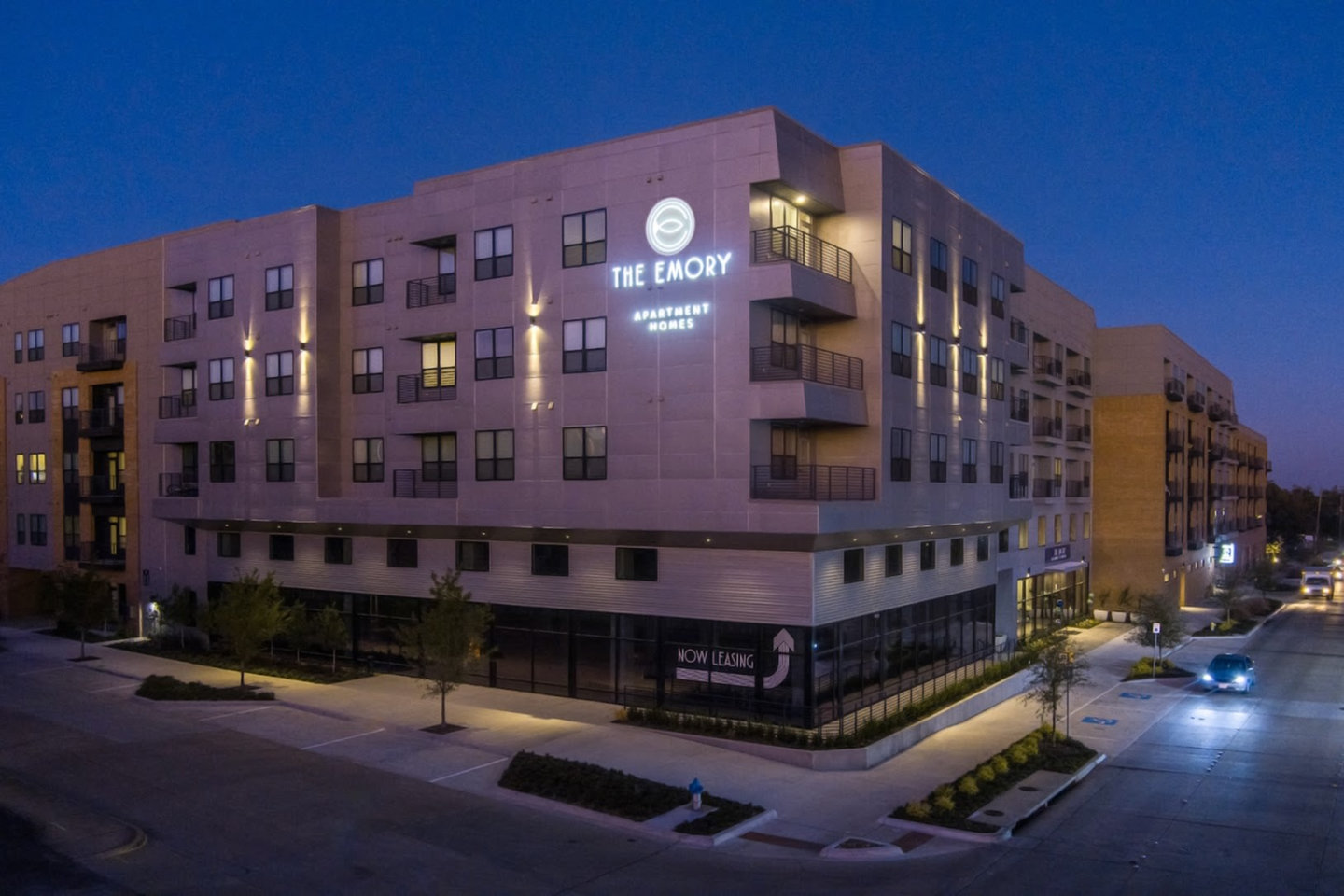 The Emory Image 32