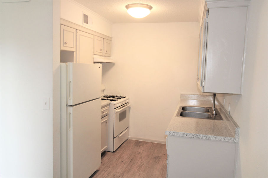 Old South Apartments Image 6