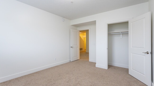 Headwaters Apartments Image 8
