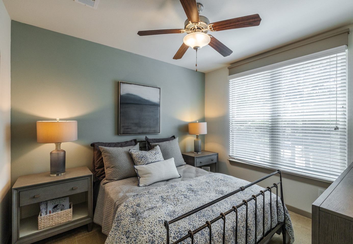 35 Folly Apartments Image 34