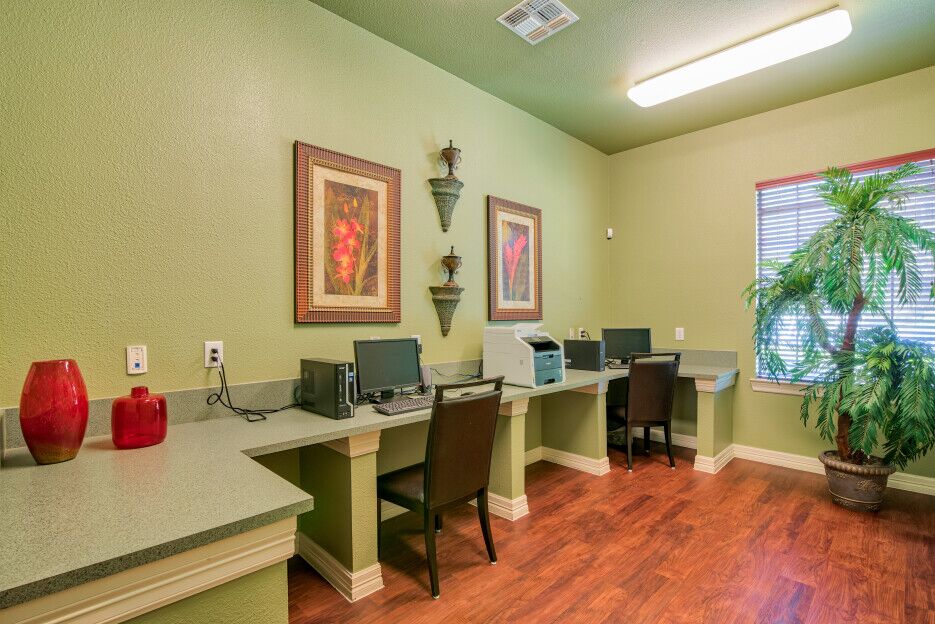 Lake Forest Image 10
