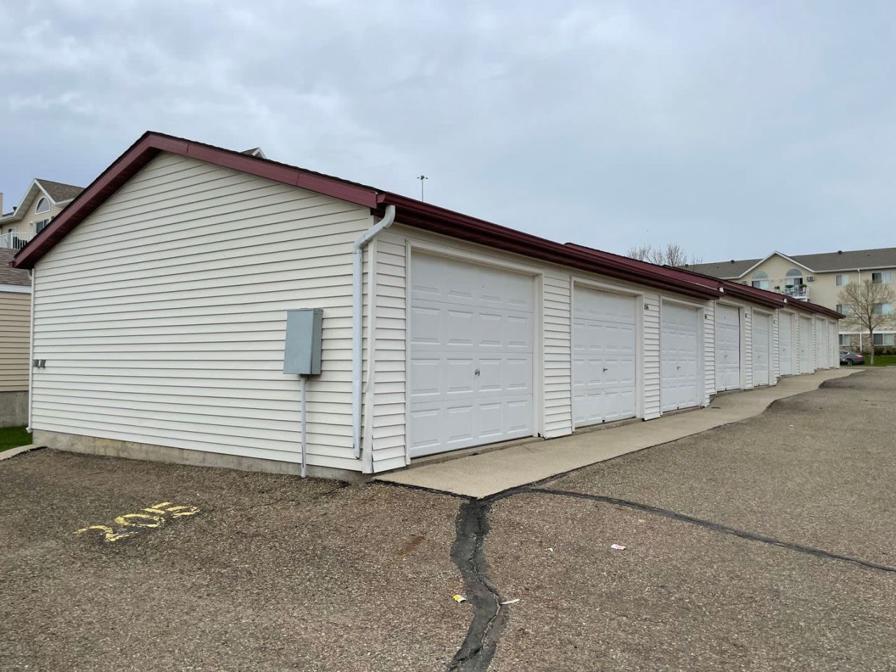 Turnpike Apartments Image 19