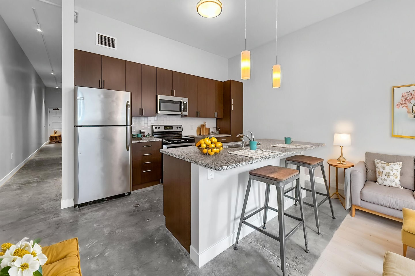 R & T Lofts Image 3