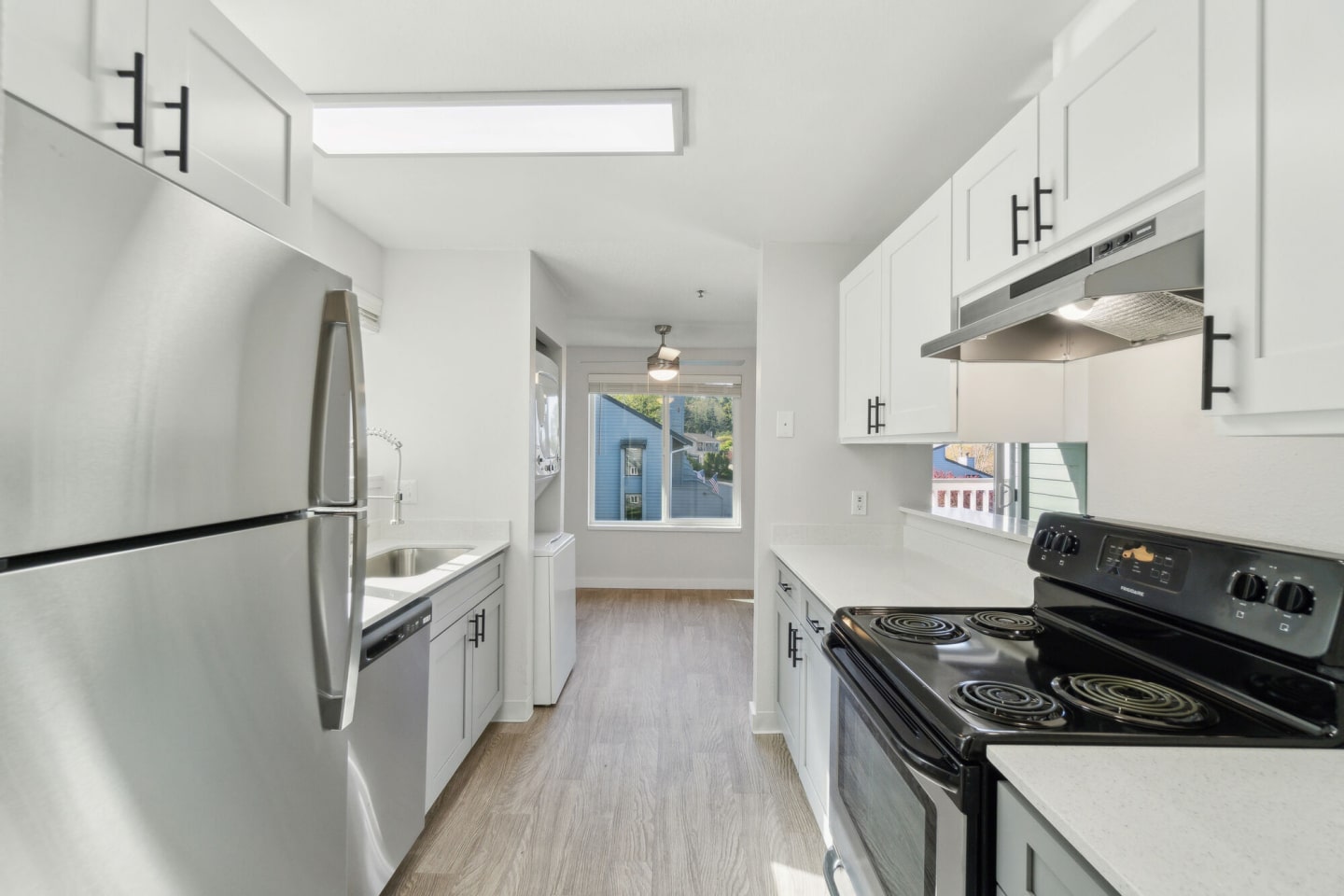 Spinnaker Apartments Image 23