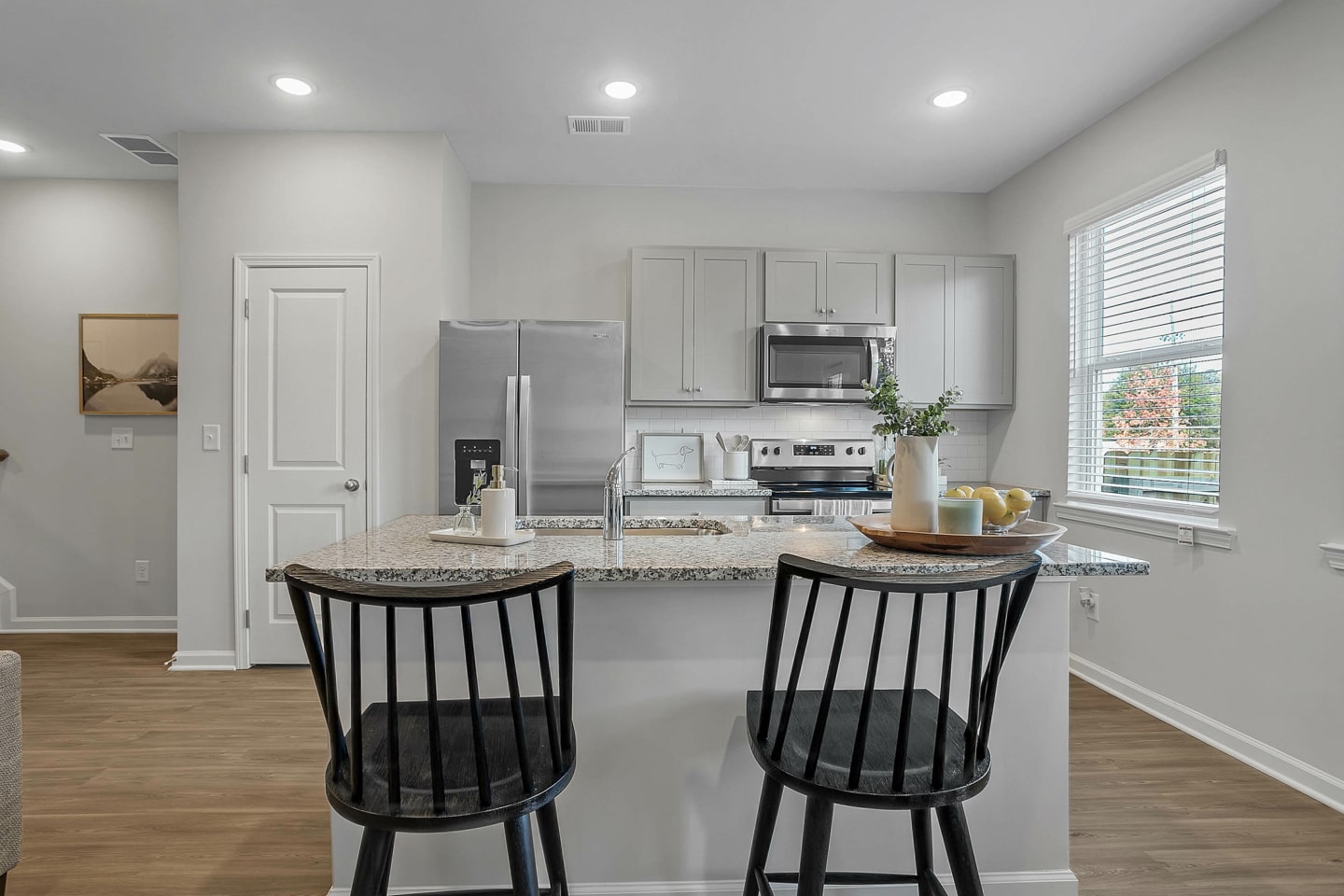 Covey Homes Kirkland - Homes for Rent Image 4