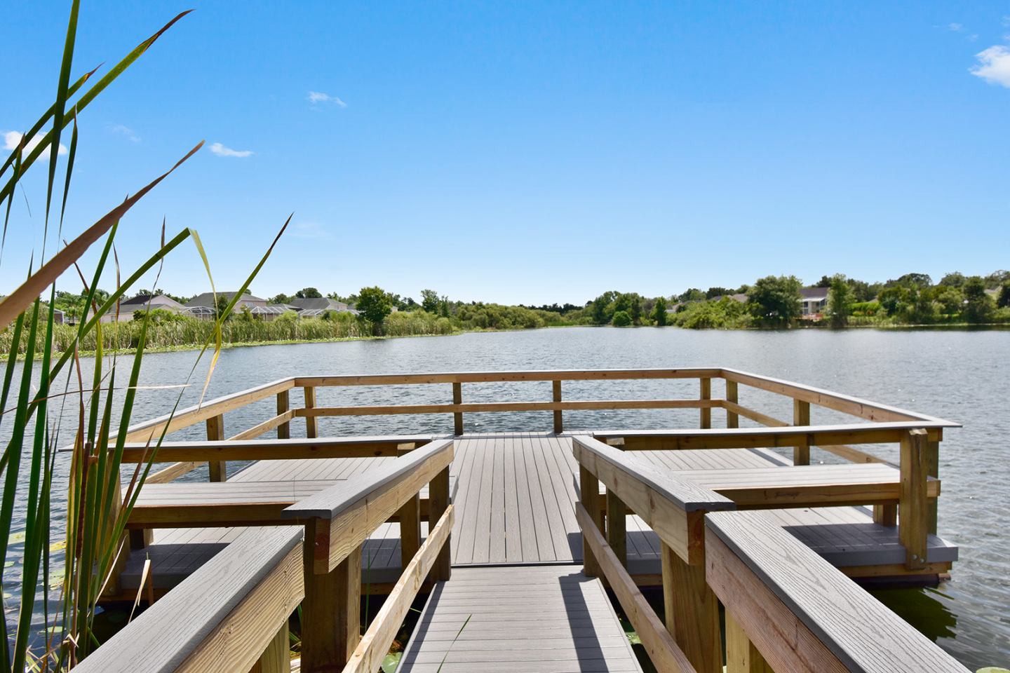 Lake House Apartments Image 3