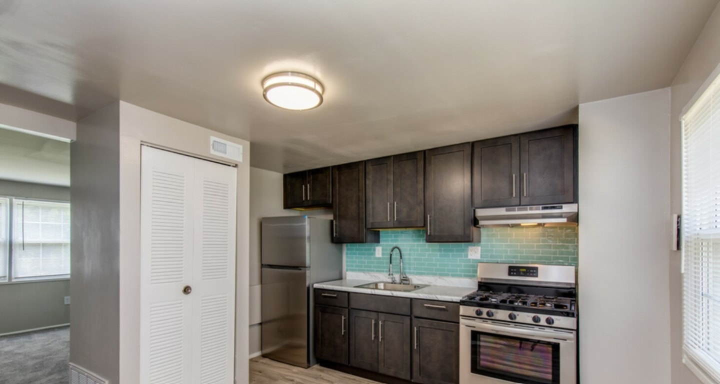 Water's Edge Townhomes Image 17