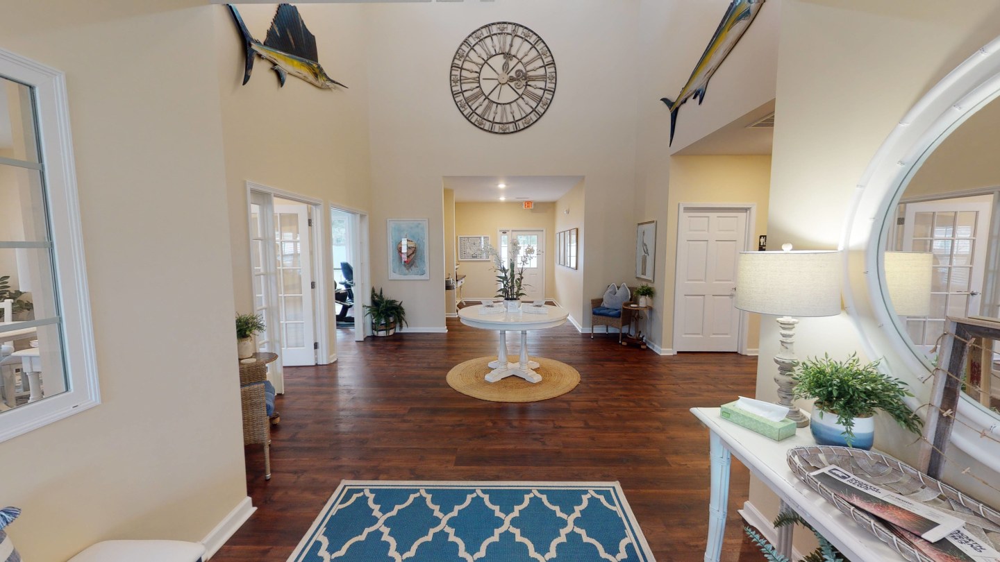 River Oaks Village Image 12